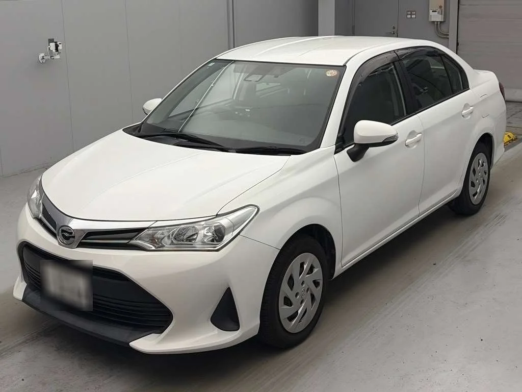 Toyota Corolla Axio NRE161 2018